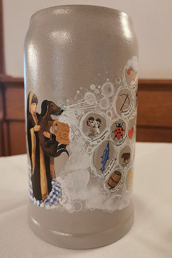 der neue Festkrug der Wiesnwirte 2025